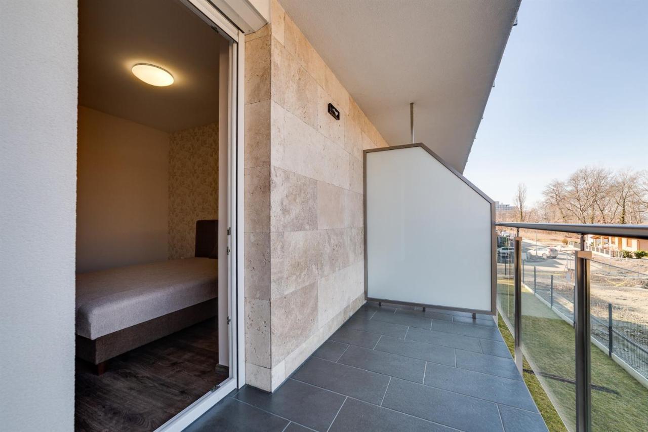 Forest Földvár Apartmanok Balatonfoldvar Exterior foto
