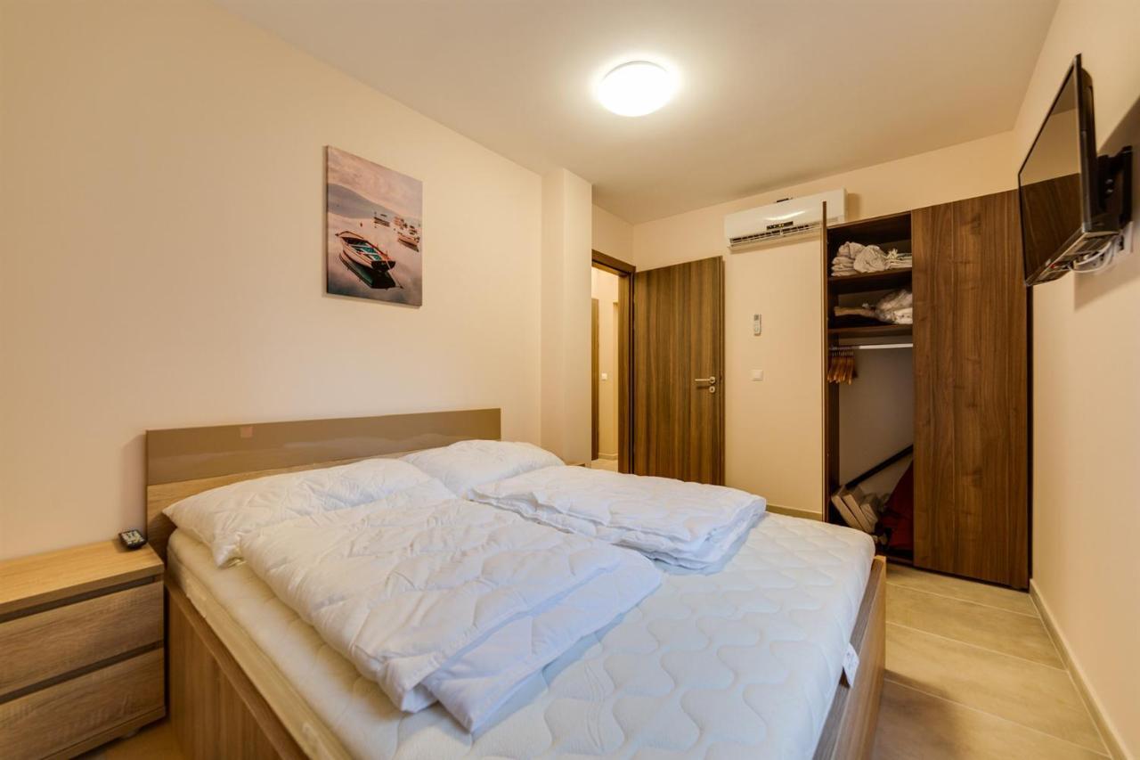 Forest Földvár Apartmanok Balatonfoldvar Exterior foto