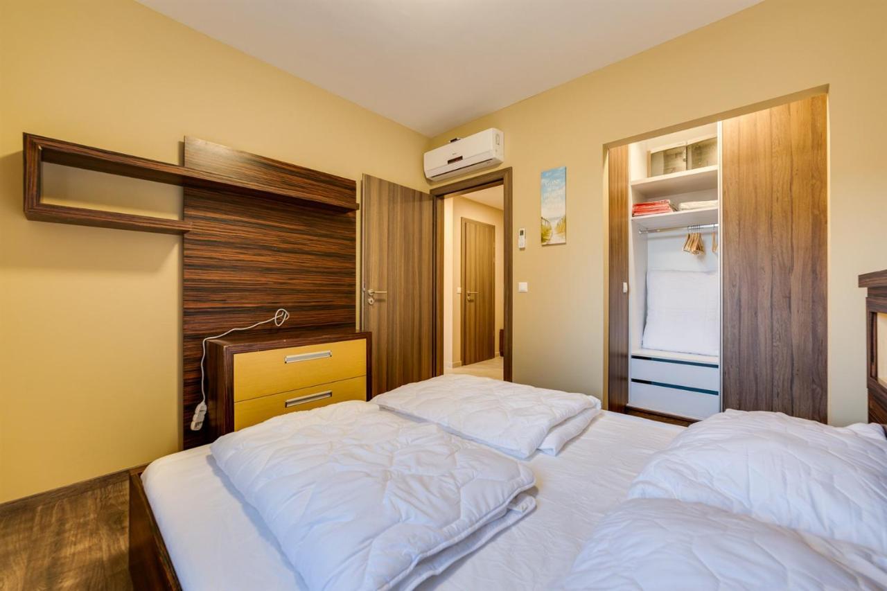Forest Földvár Apartmanok Balatonfoldvar Exterior foto