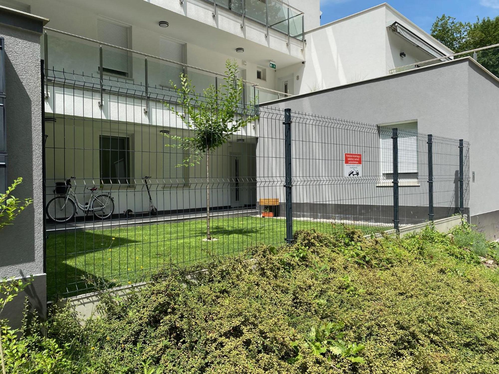 Forest Földvár Apartmanok Balatonfoldvar Exterior foto